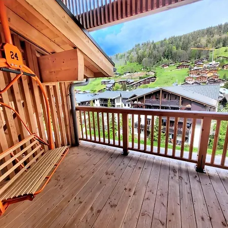 Duplex 4 Chambres, Balcon, Double Garage, - Fr-1-598-166