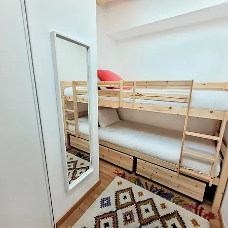 Duplex 4 Chambres, Balcon, Double Garage, - Fr-1-598-166